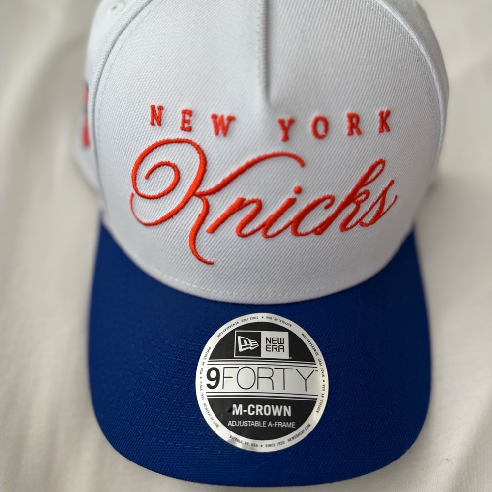 NY KNICKS - New Era White Blue Knicks Cap NEW!